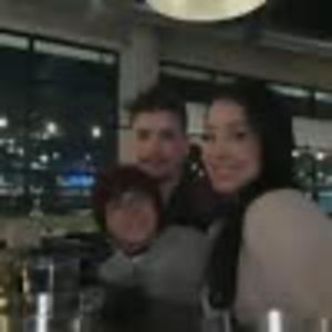 Meet your Posher, Cris